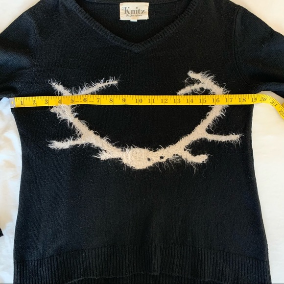 Knitz by For Love & Lemons Antler Logo Pullover V-neck Sweater - Picture 11 of 13